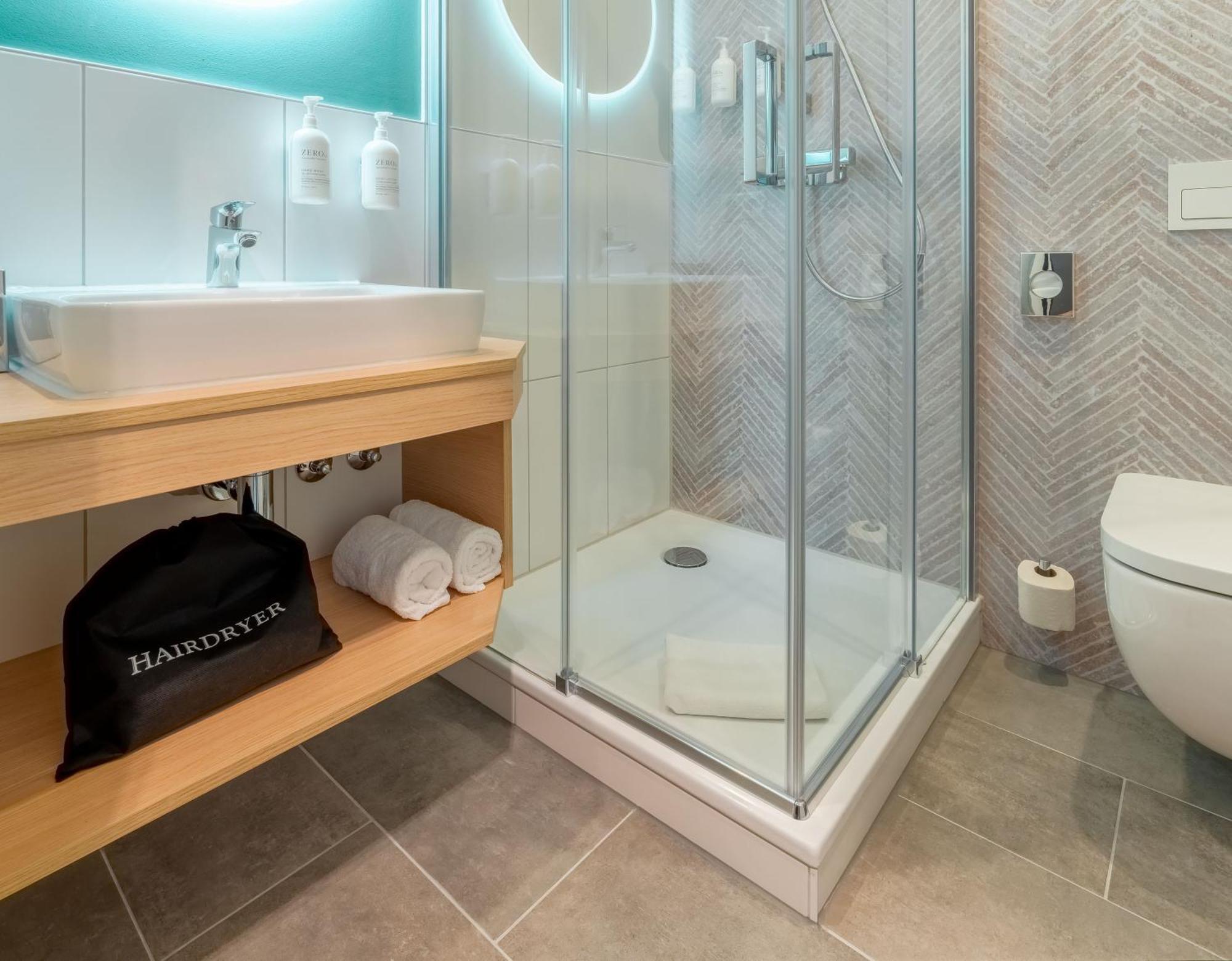 Spark By Hilton Stuttgart סינדלפינגן מראה חיצוני תמונה