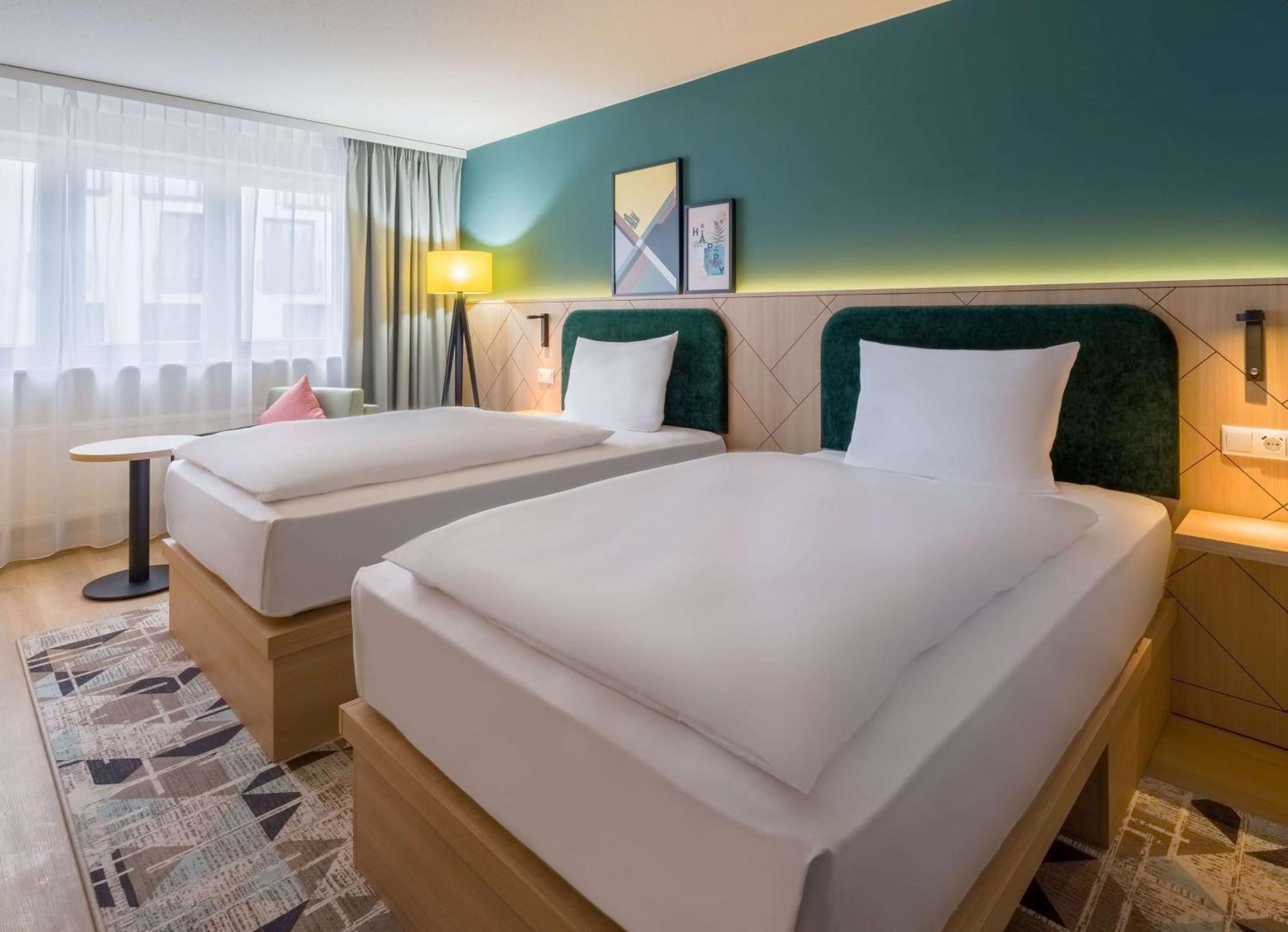 Spark By Hilton Stuttgart סינדלפינגן מראה חיצוני תמונה